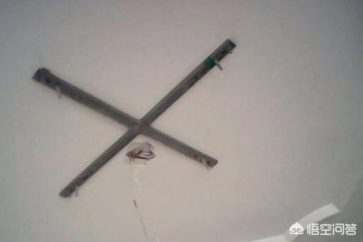 几何切割水晶灯,钻石切面 + 七彩光效,客厅 C 位出道 几何切割水晶灯,钻石切面 + 七彩光效,客厅 C 位出道